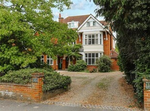 5 Bedroom Semi-detached House For Sale In Surbiton