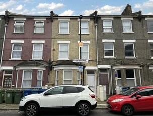 6 Bedroom Terraced House For Sale In Walworth, London