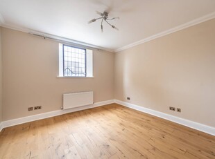 Flat in Anson Road, Willesden Green, NW2