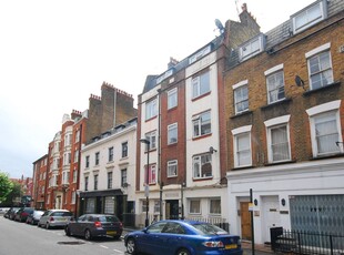 Flat in Lisson Street, Marylebone, NW1