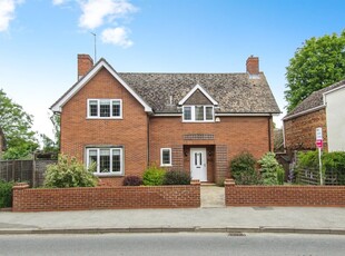 High Street, Wilburton, Ely - 3 bedroom detached house