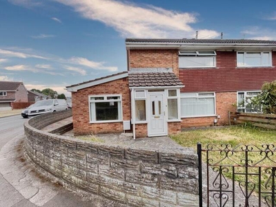 4 Bedroom Semi-detached House For Sale In Barry