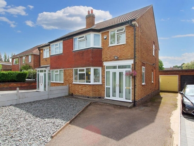3 bedroom semi-detached house for sale in Whitehall Road, Evington, Leicester, LE5