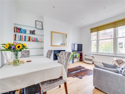 Oxberry Avenue, London, SW6 2 bedroom flat/apartment in London