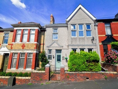 4 bedroom terraced house for sale Newport, NP19 7FZ