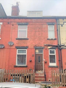 2 Bedroom Terraced House For Rent In East End Park, Leeds
