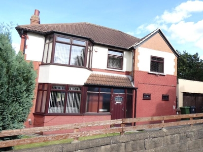 4 bedroom detached house for sale in Well House Road, Leeds, West Yorkshire, LS8