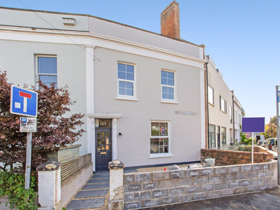 4 bedroom terraced house for sale in Southville Place, Bristol, BS3