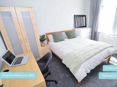 5 bedroom house share for rent in Seaford Street, Shelton, Stoke-On-Trent, ST4