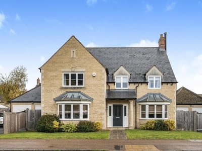 5 Bedroom Detached House For Sale In Carterton, Oxfordshire