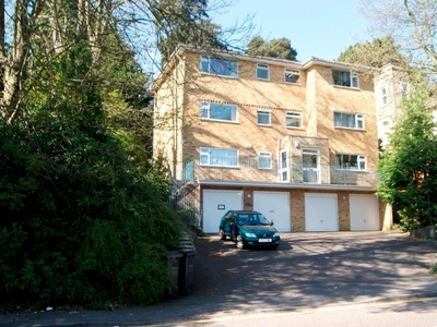 2 bedroom ground floor flat for rent in Surrey Road, Bournemouth, Dorset, BH4