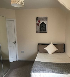 Room to rent in Hope Avenue, Goldthorpe S63