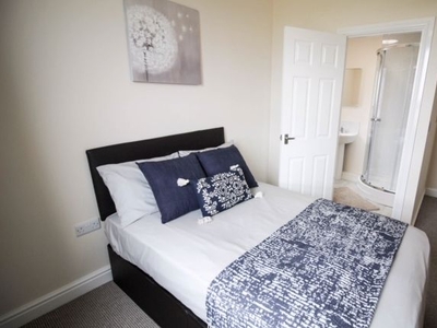 Room to rent in Rosedale Road, Bentley DN5