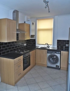 Room to rent in Wentworth Road, Doncaster DN2