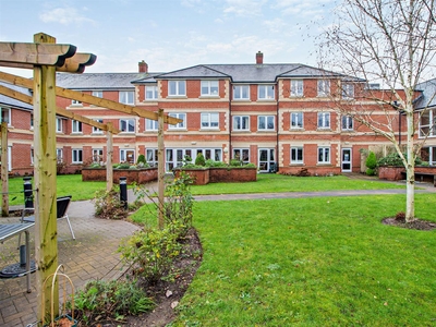 1 Bedroom Retirement Apartment For Sale in Cardiff, Glamorgan