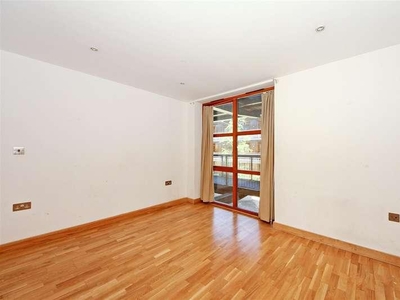 2 bed flat for sale in Banister Road,
W10, London