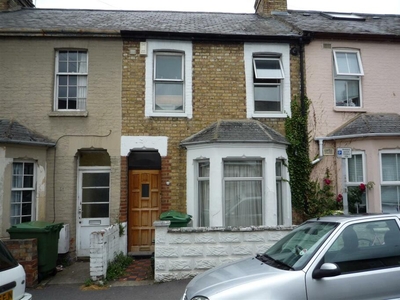 2 bedroom flat for rent in East Avenue Cowley, OX4