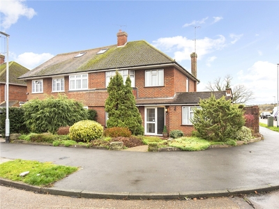 3 bedroom property for sale in Eastwick Crescent, Rickmansworth, WD3