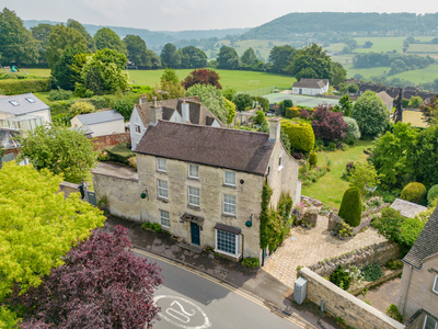 5 bedroom property for sale in Cheltenham Road, Painswick, Stroud, GL6