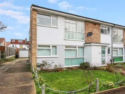 Chalkwell Park Drive, Leigh-on-Sea, Essex, SS9 2 bedroom flat/apartment in Leigh-on-Sea