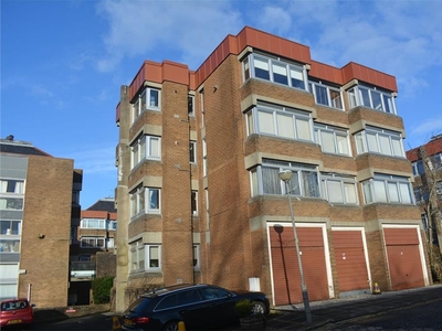 2 bed second floor flat for sale in Shawlands
