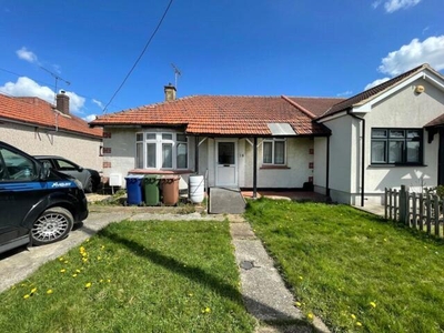 2 Bedroom Bungalow Stanford Le Hope Thurrock