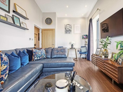 2 bedroom flat for sale in Culyers Yard, William Hunter Way, CM14
