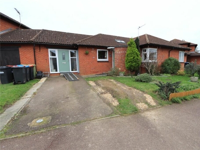 3 bedroom bungalow for sale in St Stephens Drive, Bolbeck Park, Milton Keynes, Buckinghamshire, MK15