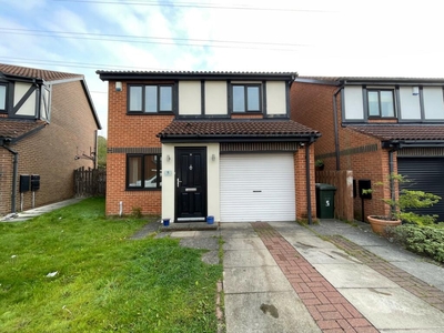 3 bedroom detached house for sale in Marcross Close, Walbottle, Newcastle upon Tyne, NE15