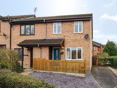 3 bedroom end of terrace house for sale in Swindon, Wiltshire, SN2