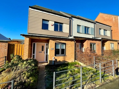 3 bedroom town house for sale in Featherwood Avenue, The Rise, Newcastle upon Tyne, NE15