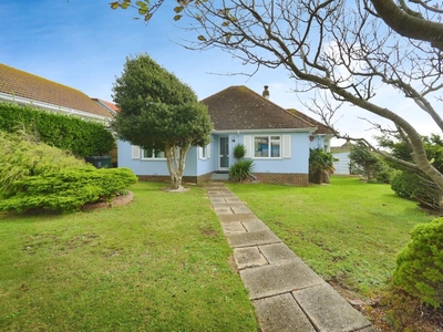 4 bedroom bungalow for sale in The Park, Rottingdean, Brighton, BN2