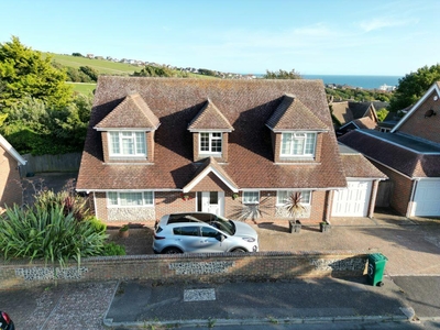 4 bedroom detached house for sale in Royles Close, Rottingdean, Brighton, BN2