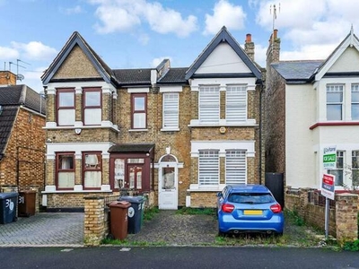4 Bedroom House Chingford Essex
