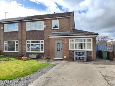 4 Bedroom House Oldham Greater Manchester