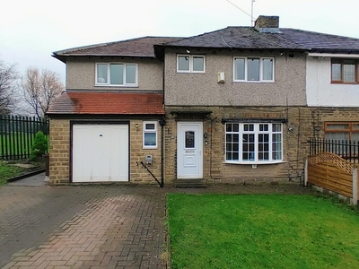 4 bedroom semi-detached house for sale in Bull Royd Lane, Fairweather Green, BD8