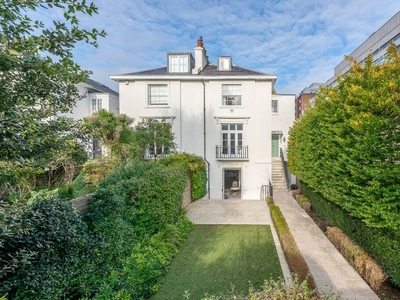 4 bedroom semi-detached house for sale in Wellington Place, London, NW8