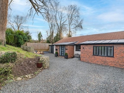 Bungalow for sale in Chatsworth Avenue, Southwell, Nottinghamshire NG25