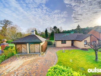 Bungalow for sale in Shirley Jones Close, Manor Oaks, Droitwich, Worcestershire WR9