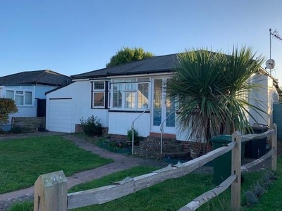 Bungalow to rent in Park Lane, Selsey, Chichester PO20