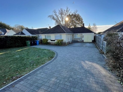 Detached bungalow to rent in Steepleton Road, Broadstone BH18