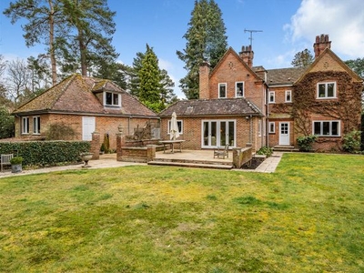 Detached house for sale in The Ridges, Finchampstead, Berkshire RG40