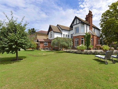 Detached house to rent in Bolton Avenue, Windsor, Berkshire SL4