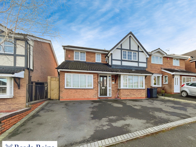 Detached house to rent in Calrofold Drive, Newcastle, Staffordshire ST5