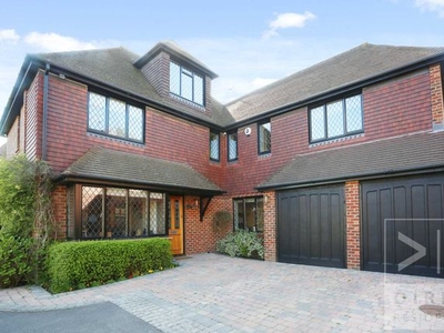 Detached house to rent in Park Lane, Ashtead KT21