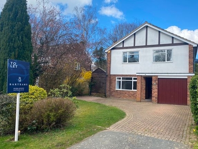 Detached house to rent in The Spinney, Beaconsfield HP9