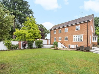 Detached house to rent in Wargrave, Reading, Berkshire RG10