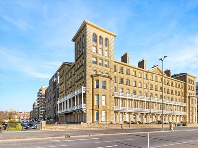 Flat for sale in Queens Gardens, Hove, East Sussex BN3