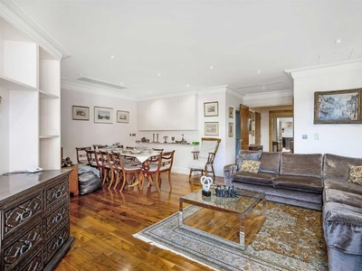 Flat for sale in West Heath Place, Golders Hill NW11