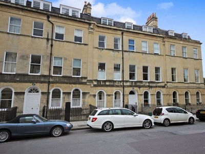 Flat to rent in Henrietta Street, Bath BA2